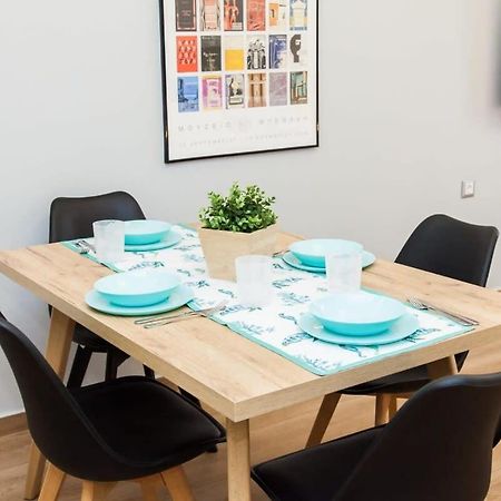 Contemporary And Chic Apartment In Central Aten Exteriör bild