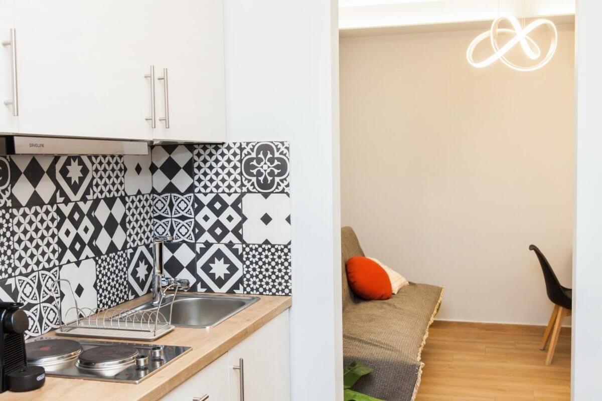 Contemporary And Chic Apartment In Central Aten Exteriör bild